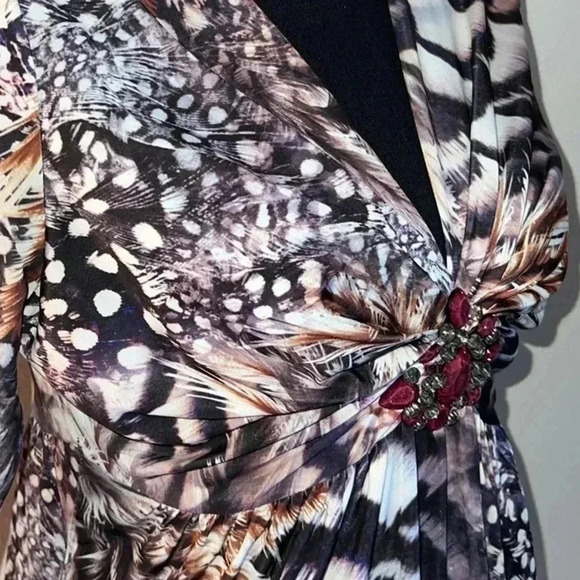 Boston Proper Women’s Animal Feather Rhinestone Faux Gem Center Top Tunic Small - Picture 12 of 15